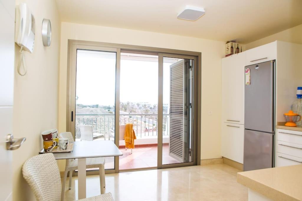 2 Bedrooms Apartment In Magnolia Golf Resort, La Caleta Адехе Экстерьер фото